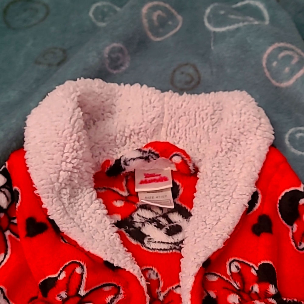 Minnie Mouse Bath Robe 4T/5T - Picture 3 of 4
